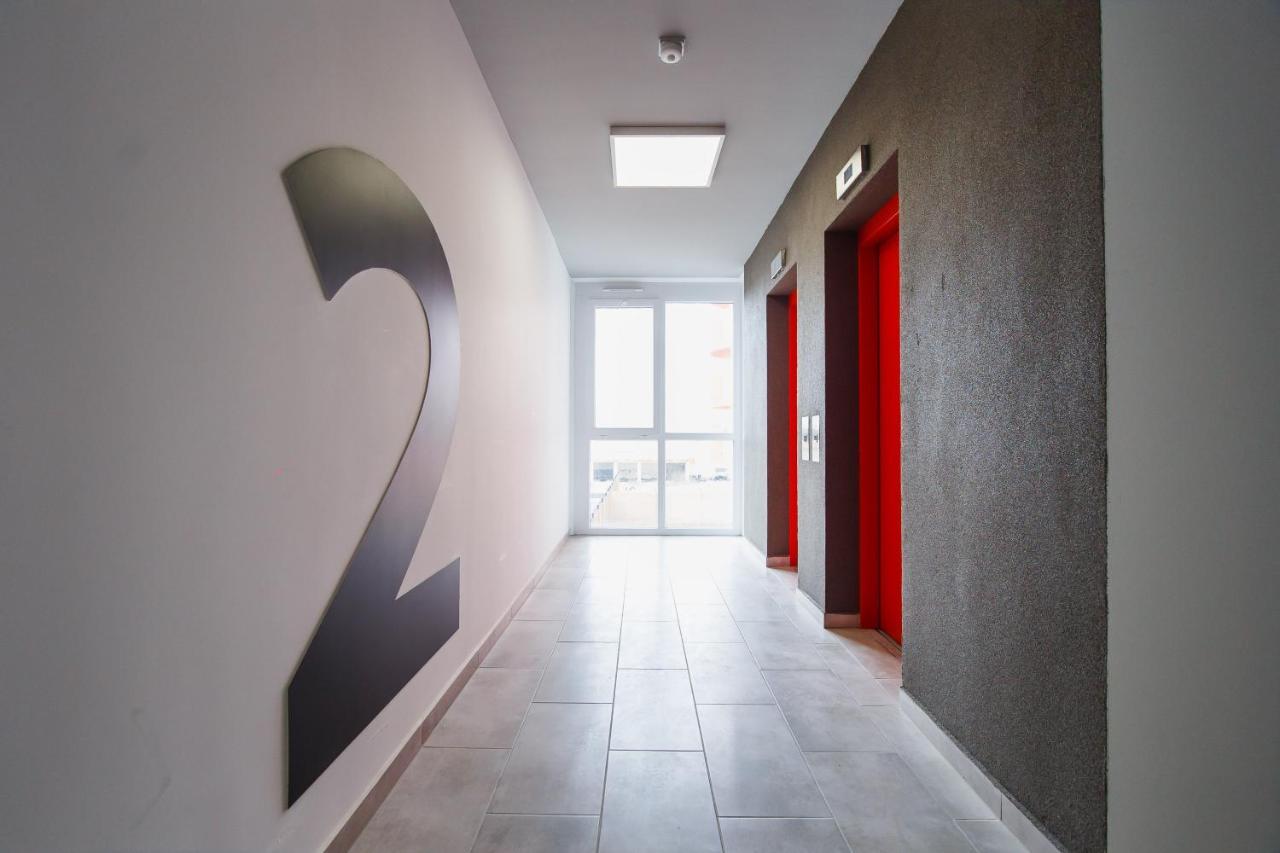 Azur Paradise Near City Center Орадеа Екстериор снимка